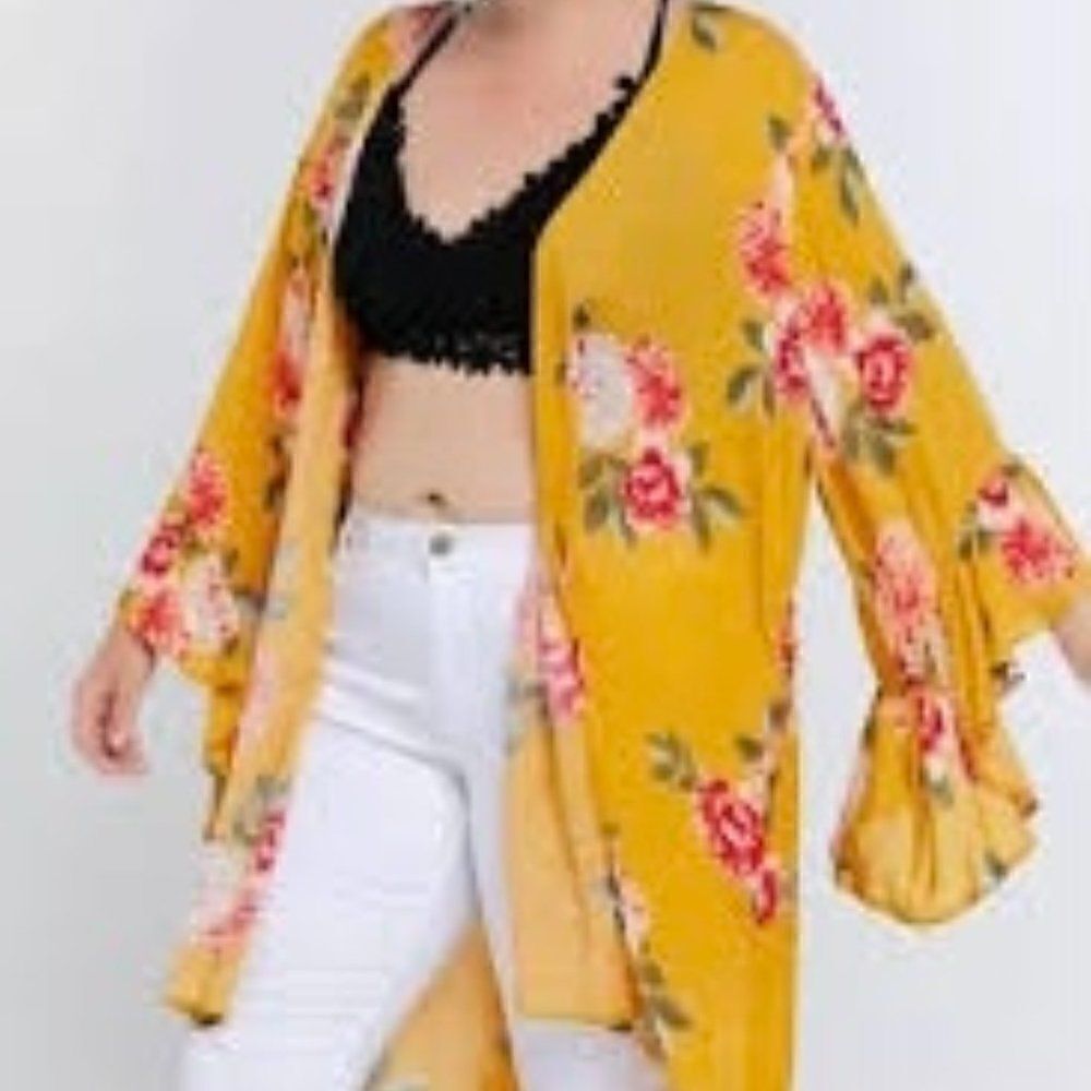 Davi & Dani Mustard Floral Bell sleeves Kimono, size L